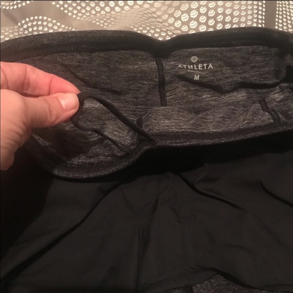 Athleta 2 in 1 knicker in black and gray Medium - Picture 6 of 7